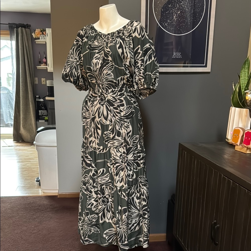 Velvet by Graham & Spencer Floral Maxi Dress